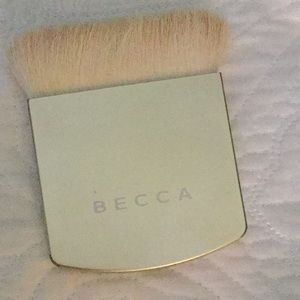 Becca highlighting brush. Very gently used